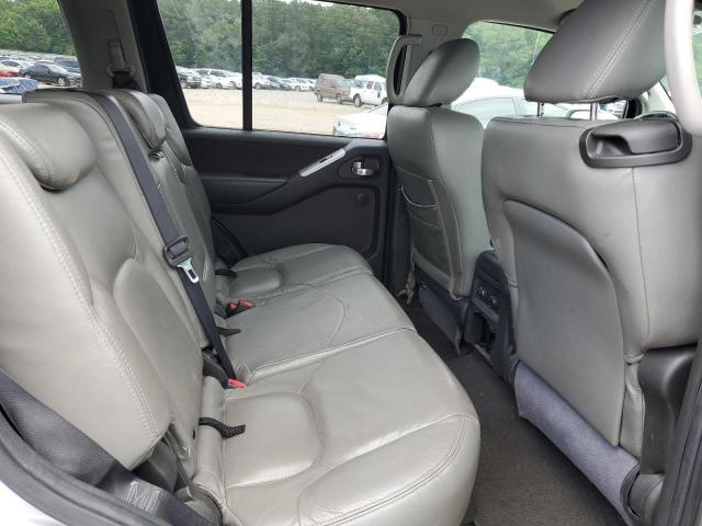 5N1AR1NN4AC624190 - 2010 NISSAN PATHFINDER S SILVER photo 11
