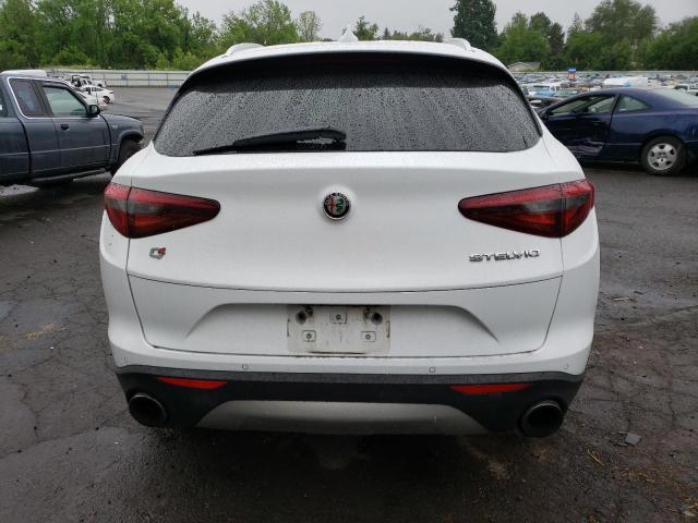 ZASFAKANXJ7B75935 - 2018 ALFA ROMEO STELVIO WHITE photo 6