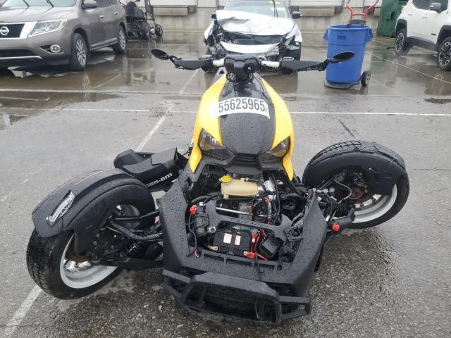 3JB2HEH21NJ002868 - 2022 CAN-AM RYKER RALLY EDITION YELLOW photo 2