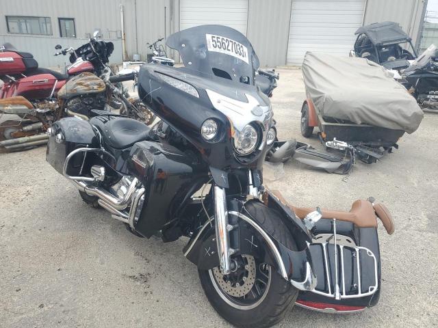 56KTRAAA0F3327645 - 2015 INDIAN MOTORCYCLE CO. ROADMASTER BLACK photo 1
