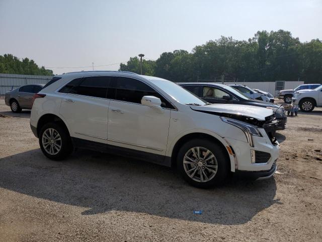 1GYKNCR45MZ106991 - 2021 CADILLAC XT5 PREMIUM LUXURY WHITE photo 4