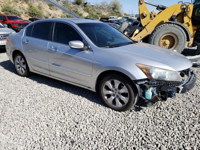 1HGCP3F87AA013588 - 2010 HONDA ACCORD EXL SILVER photo 4