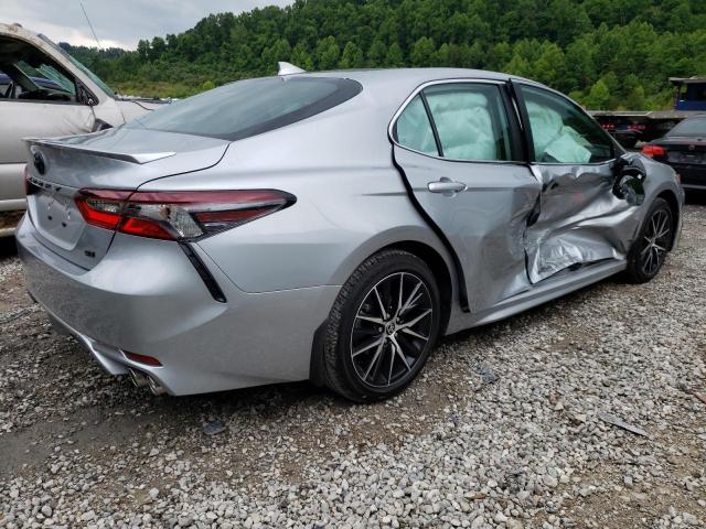 4T1G11AK1PU168357 - 2023 TOYOTA CAMRY SE NIGHT SHADE SILVER photo 3