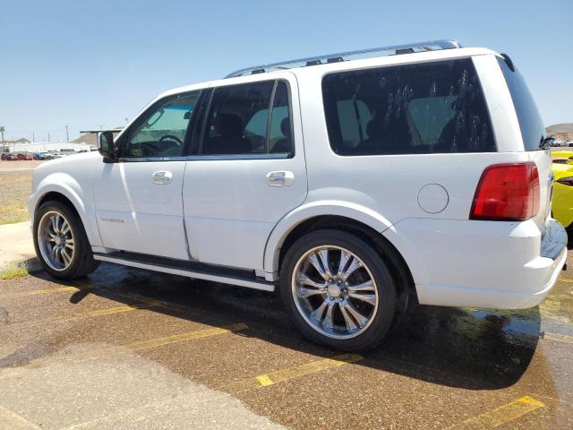 5LMFU28565LJ12133 - 2005 LINCOLN NAVIGATOR თეთრი ფოტო 2