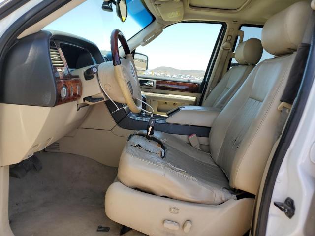 5LMFU28565LJ12133 - 2005 LINCOLN NAVIGATOR თეთრი ფოტო 7