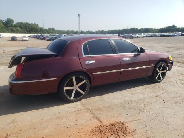 1LNHM81W52Y612798 - 2002 LINCOLN TOWN CAR EXECUTIVE BURGUNDY photo 3