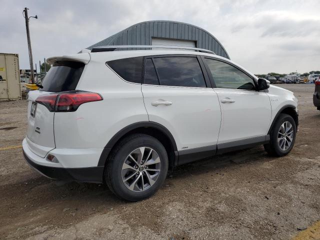 JTMRJREV2JD179763 - 2018 TOYOTA RAV4 HV LE WHITE photo 3