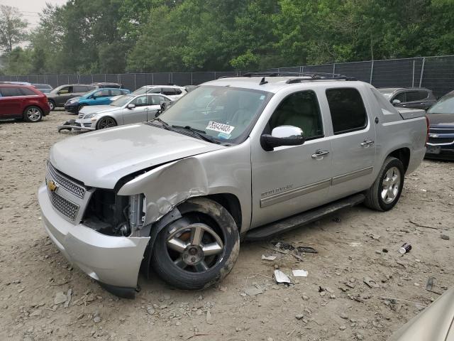 3GNTKFE74DG156972 - 2013 CHEVROLET AVALANCHE LT SILVER photo 1