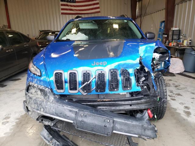 1C4PJMBX7JD575025 - 2018 JEEP CHEROKEE TRAILHAWK BLUE photo 5
