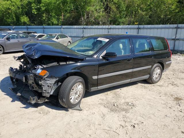 2004 VOLVO V70, 