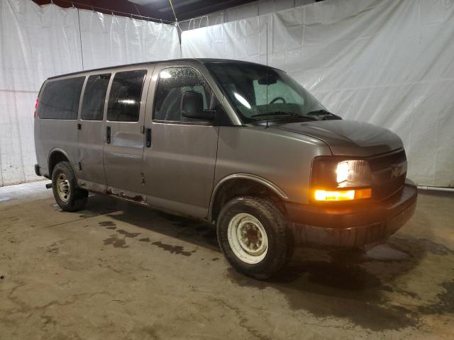 1GAZGPDG9A1149160 - 2010 CHEVROLET EXPRESS G2 LS GRAY photo 4