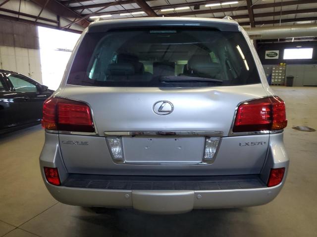 JTJHY00W384001435 - 2008 LEXUS LX 570 SILVER photo 6