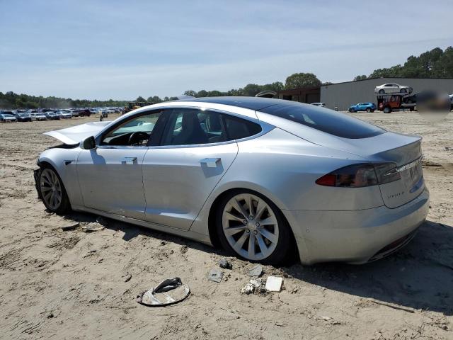 5YJSA1E27HF210419 - 2017 TESLA MODEL S 银色 照片 2