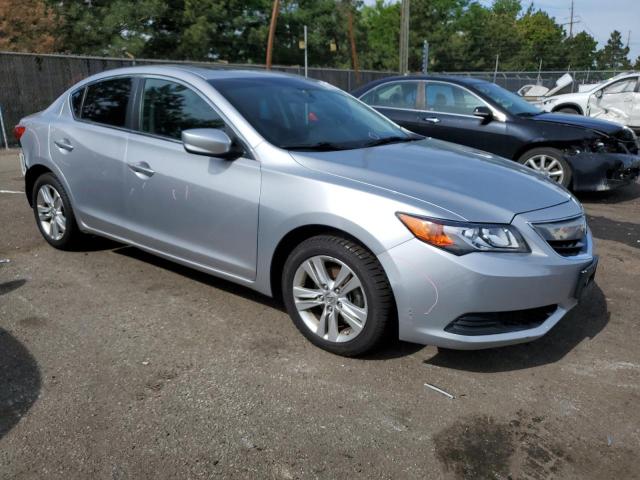 19VDE1F37DE014624 - 2013 ACURA ILX 20 SILVER photo 4