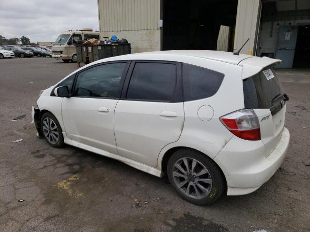 JHMGE8H53DC048173 - 2013 HONDA FIT SPORT WHITE photo 2