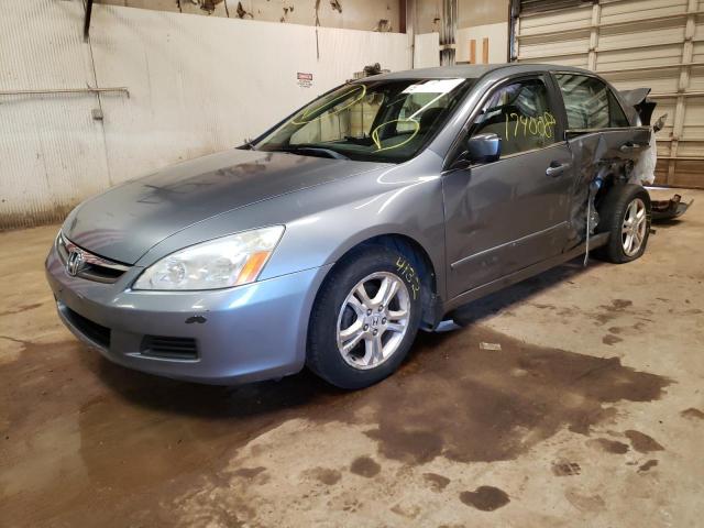 1HGCM56347A168598 - 2007 HONDA ACCORD SE SILVER photo 2