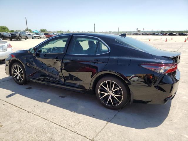 4T1T11AK1RU889828 - 2024 TOYOTA CAMRY SE NIGHT SHADE BLACK photo 2