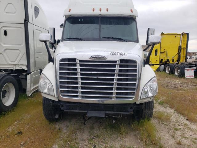 3AKJGLDR5KDLF2774 - 2019 FREIGHTLINER CASCADIA 1 WHITE photo 9