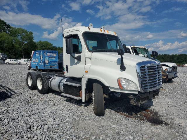 2013 FREIGHTLINER CASCADIA 1, 