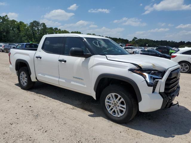 5TFLA5DB9NX011595 - 2022 TOYOTA TUNDRA CREWMAX SR WHITE photo 4