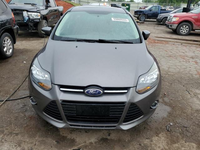 1FADP3N26EL182825 - 2014 FORD FOCUS TITANIUM GRAY photo 5