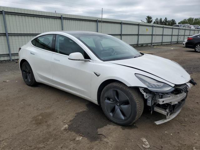 5YJ3E1EB0KF442232 - 2019 TESLA MODEL 3 WHITE photo 4