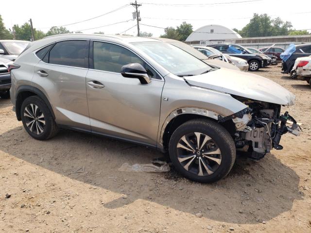 JTJSARDZXM2254602 - 2021 LEXUS NX 300 BASE Srebrny zdjęcie 4