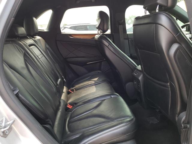 5LMCJ2D95GUJ30821 - 2016 LINCOLN MKC SELECT 银色 照片 11