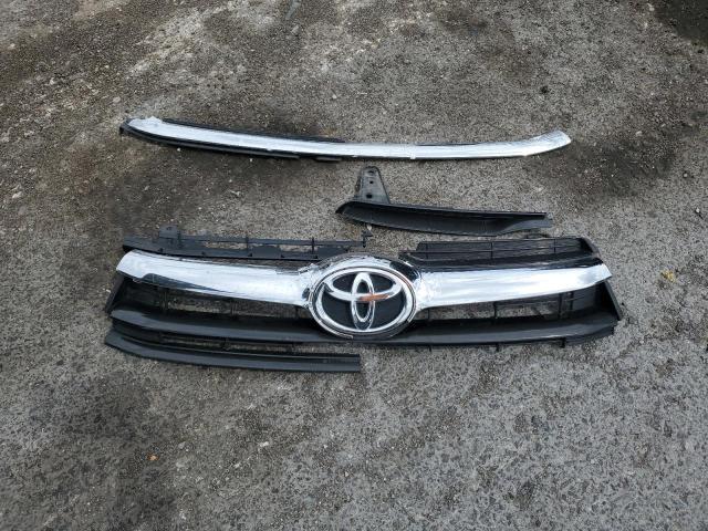 5TDJKRFH8ES071774 - 2014 TOYOTA HIGHLANDER XLE SILVER photo 13