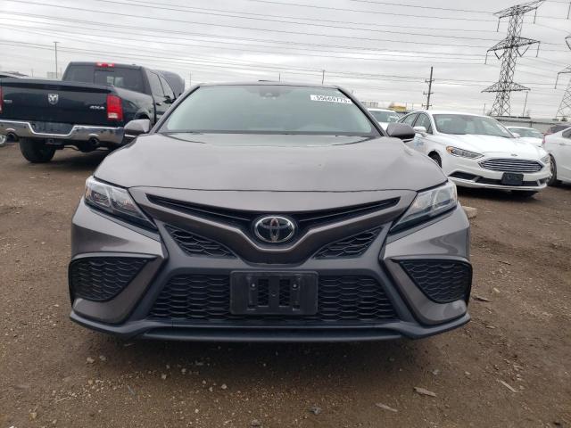 4T1T11BK4RU113045 - 2024 TOYOTA CAMRY SE NIGHT SHADE GRAY photo 5