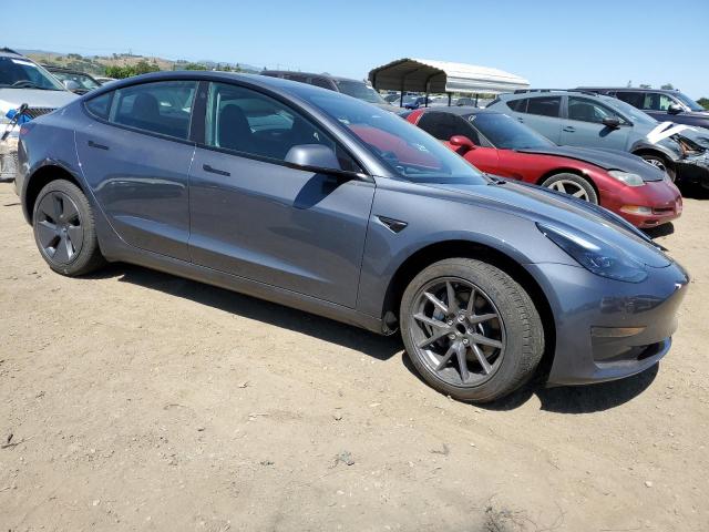 5YJ3E1EA0PF707620 - 2023 TESLA MODEL 3 石墨色 照片 4
