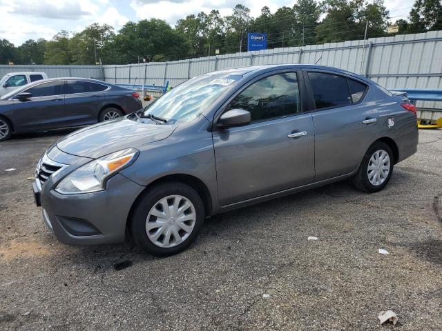 3N1CN7APXJL885270 - 2018 NISSAN VERSA S GRAY photo 1