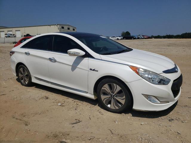 KMHEC4A46DA068742 - 2013 HYUNDAI SONATA HYBRID WHITE photo 4