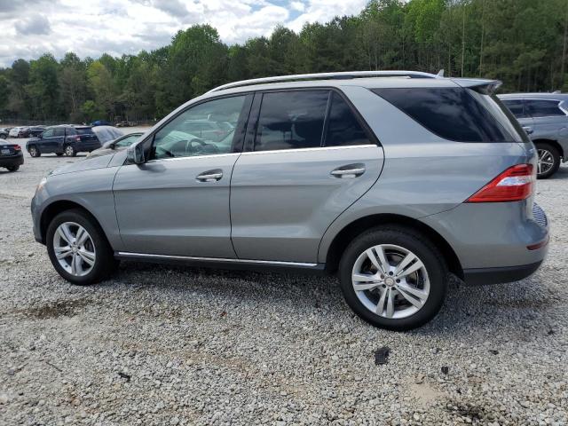 4JGDA5HB6FA583979 - 2015 MERCEDES-BENZ ML 350 4MATIC SILVER photo 2