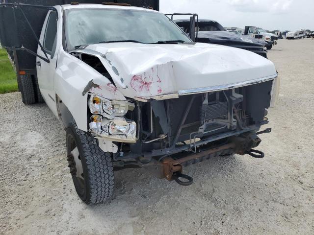 1GBJC34K88E115148 - 2008 CHEVROLET SILVERADO C3500 WHITE photo 9