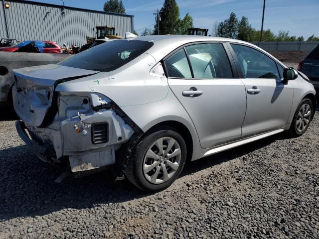 5YFB4MDE9RP113670 - 2024 TOYOTA COROLLA LE Gümüş fotoğraf 3