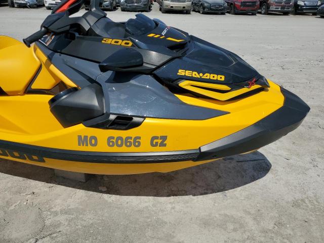 YDVC3854G222 - 2022 SEAD JETSKI YELLOW photo 9