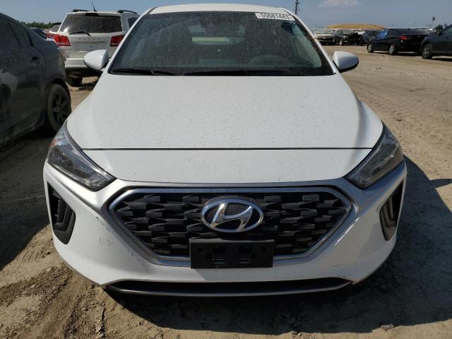 KMHC75LC8NU271041 - 2022 HYUNDAI IONIQ SE WHITE photo 5