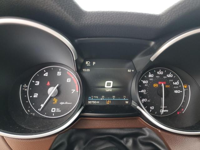 ZASPAJAN9M7D00233 - 2021 ALFA ROMEO STELVIO SPORT Grün Foto 9