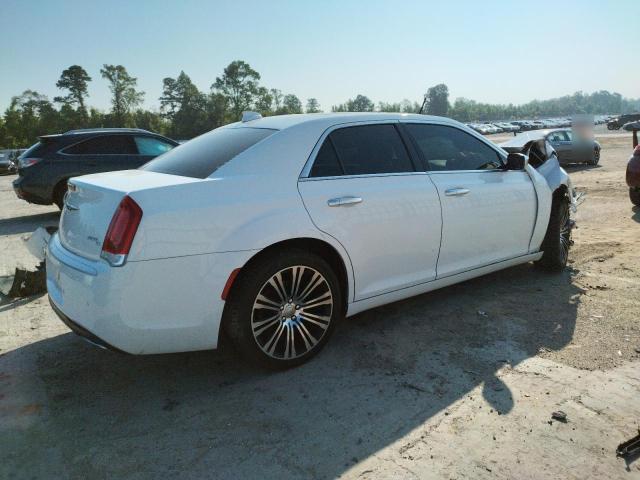 2C3CCAPTXFH769317 - 2015 CHRYSLER 300C PLATINUM WHITE photo 3