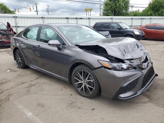 4T1S11AK8PU150609 - 2023 TOYOTA CAMRY SE NIGHT SHADE GRAY photo 4