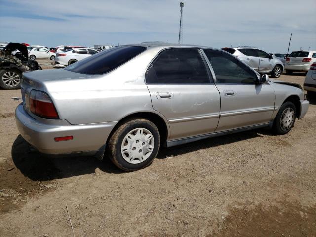 1HGCD569XTA221867 - 1996 HONDA ACCORD VALUE SILVER photo 3