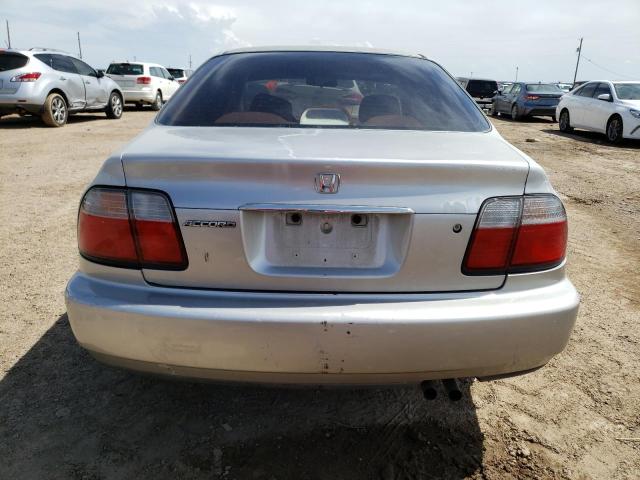 1HGCD569XTA221867 - 1996 HONDA ACCORD VALUE SILVER photo 6