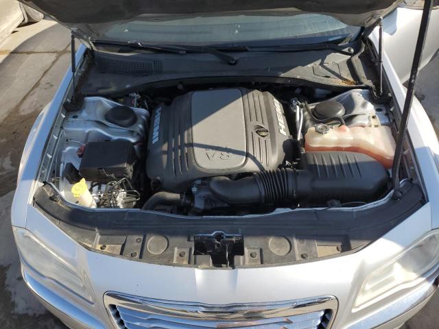 2C3CA6CTXBH614043 - 2011 CHRYSLER 300C SILVER photo 11