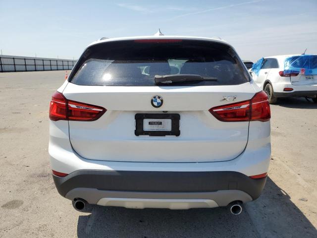 WBXHU7C3XJ5H44589 - 2018 BMW X1 SDRIVE28I WHITE photo 6