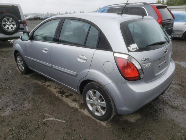 KNADH5A31B6732506 - 2011 KIA RIO BASE SILVER photo 2