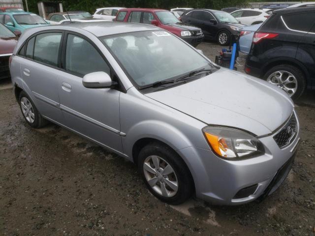 KNADH5A31B6732506 - 2011 KIA RIO BASE SILVER photo 4