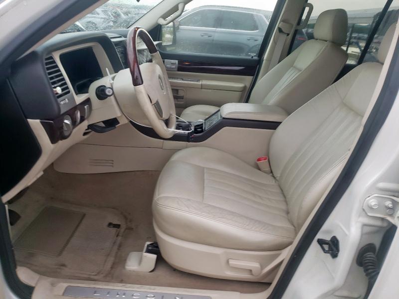 5LMEU68H33ZJ42410 - 2003 LINCOLN AVIATOR თეთრი ფოტო 7