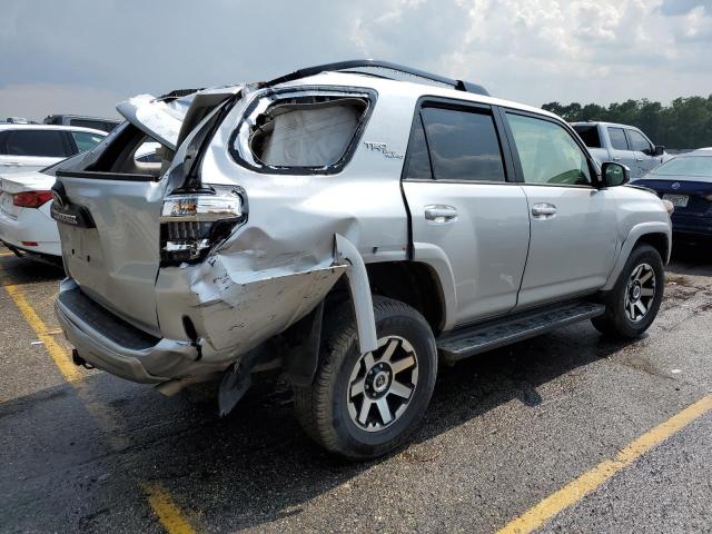 JTEPU5JR3N6055295 - 2022 TOYOTA 4RUNNER SR5/SR5 PREMIUM 银色 照片 3