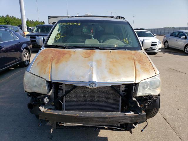 2A8HR54139R684143 - 2009 CHRYSLER TOWN & COU TOURING 银色 照片 5